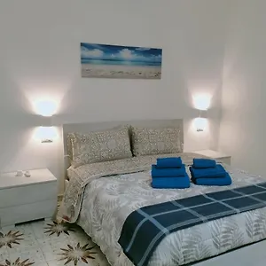 Apartament Le Camelie, Bosa